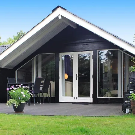 4 Person In Holiday home *
